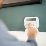 Cum se alege cel mai potrivit sistem de alarmare pentru o locuință sau firmă