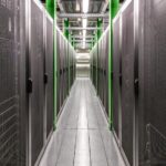 Cum se optimizează performanța unei rețele de date în spații mari