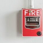 Ce trebuie să știi despre sistemele de detecție și alarmare la incendiu