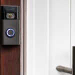 Ce soluții există pentru automatizarea sistemelor de securitate din locuință